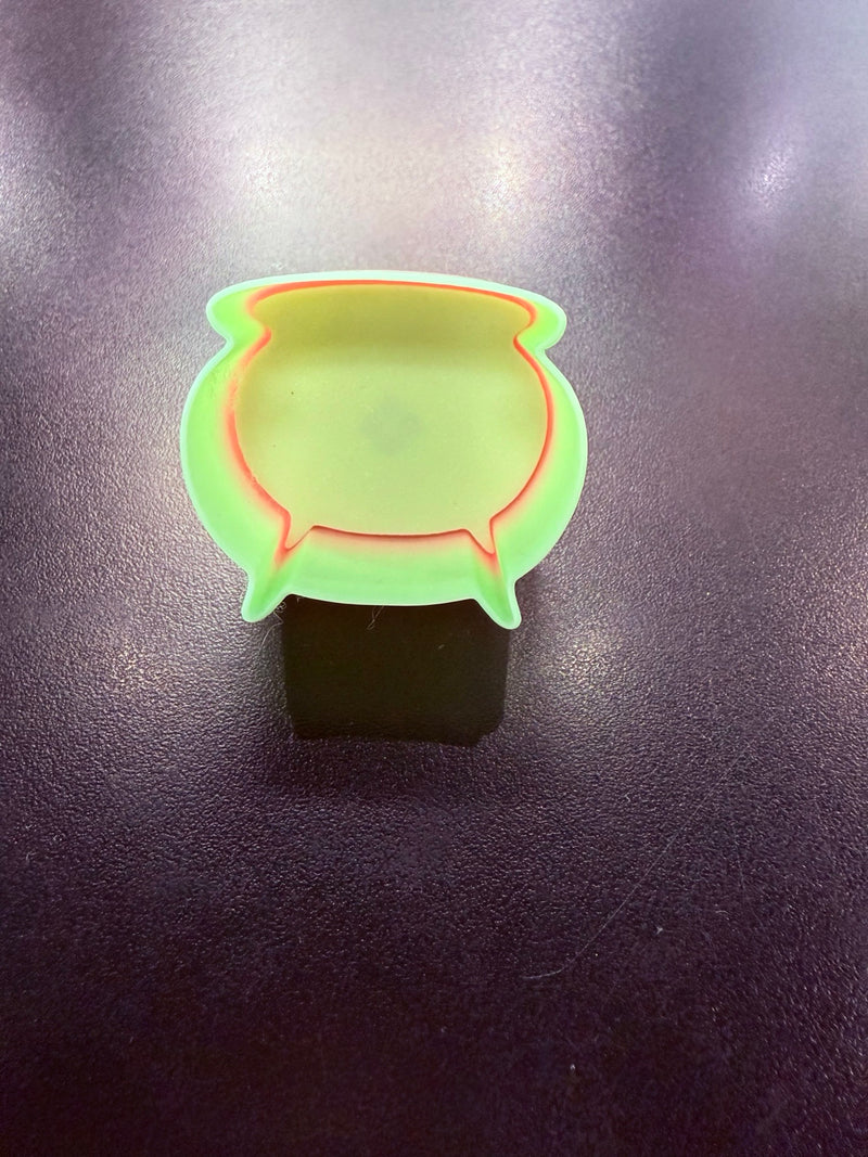 Cauldron Cake Pop Plunger